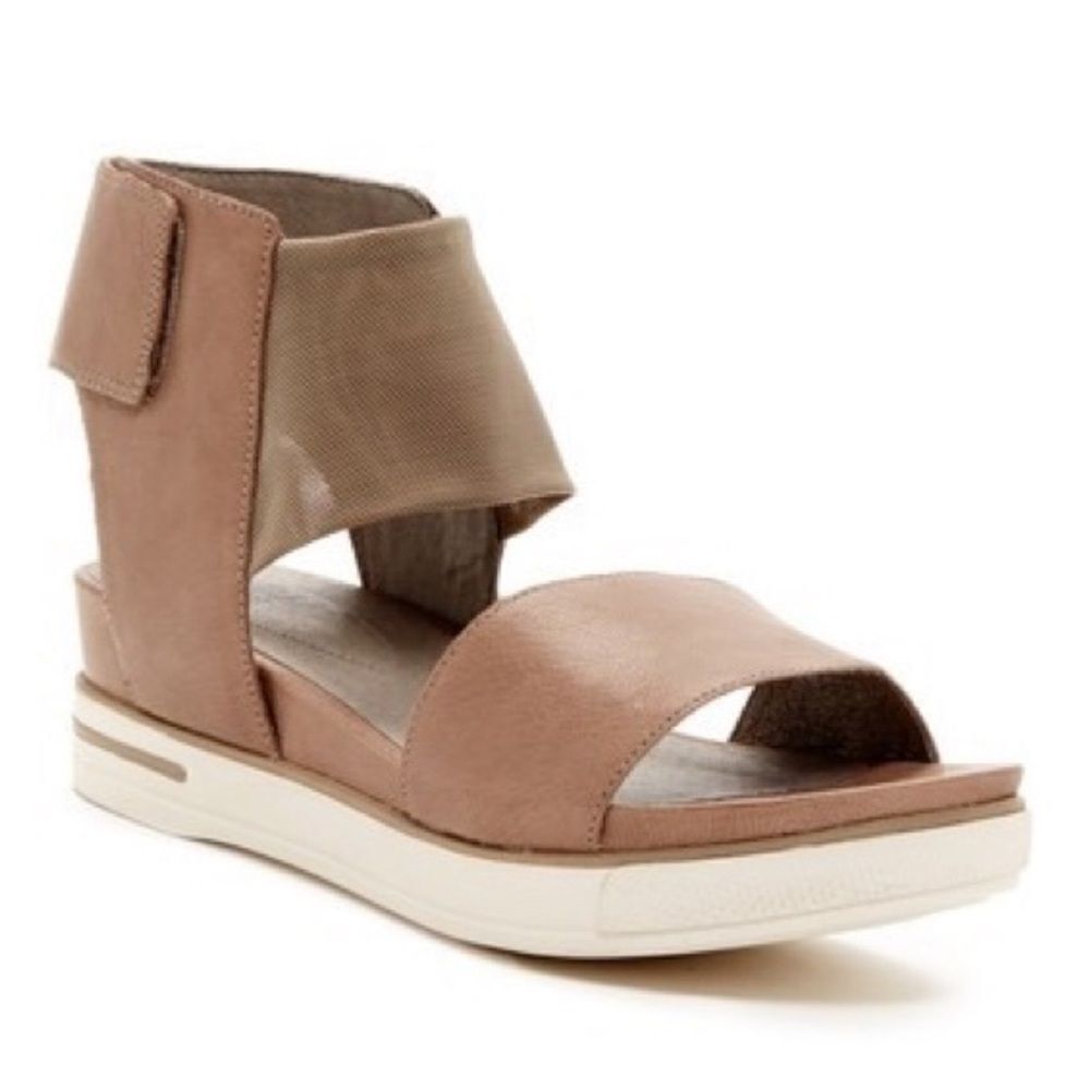 Eileen Fisher Spree Taupe Leather Ankle Strap Sandal 9.5